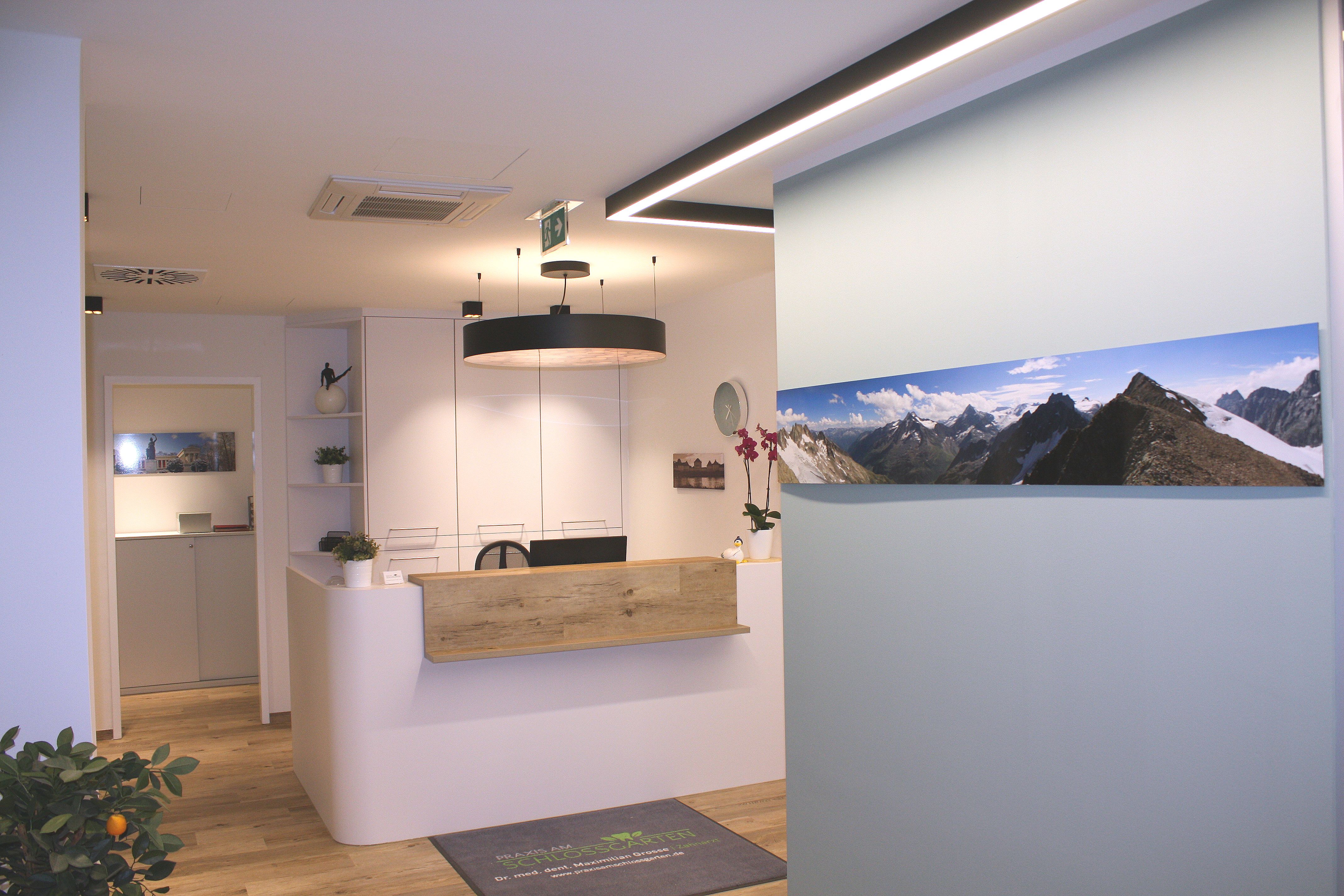 Modernes Behandlungszimmer